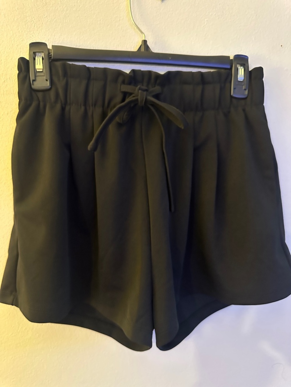 iris Black Athletic Drawstring Pull-On Shorts - NWOT